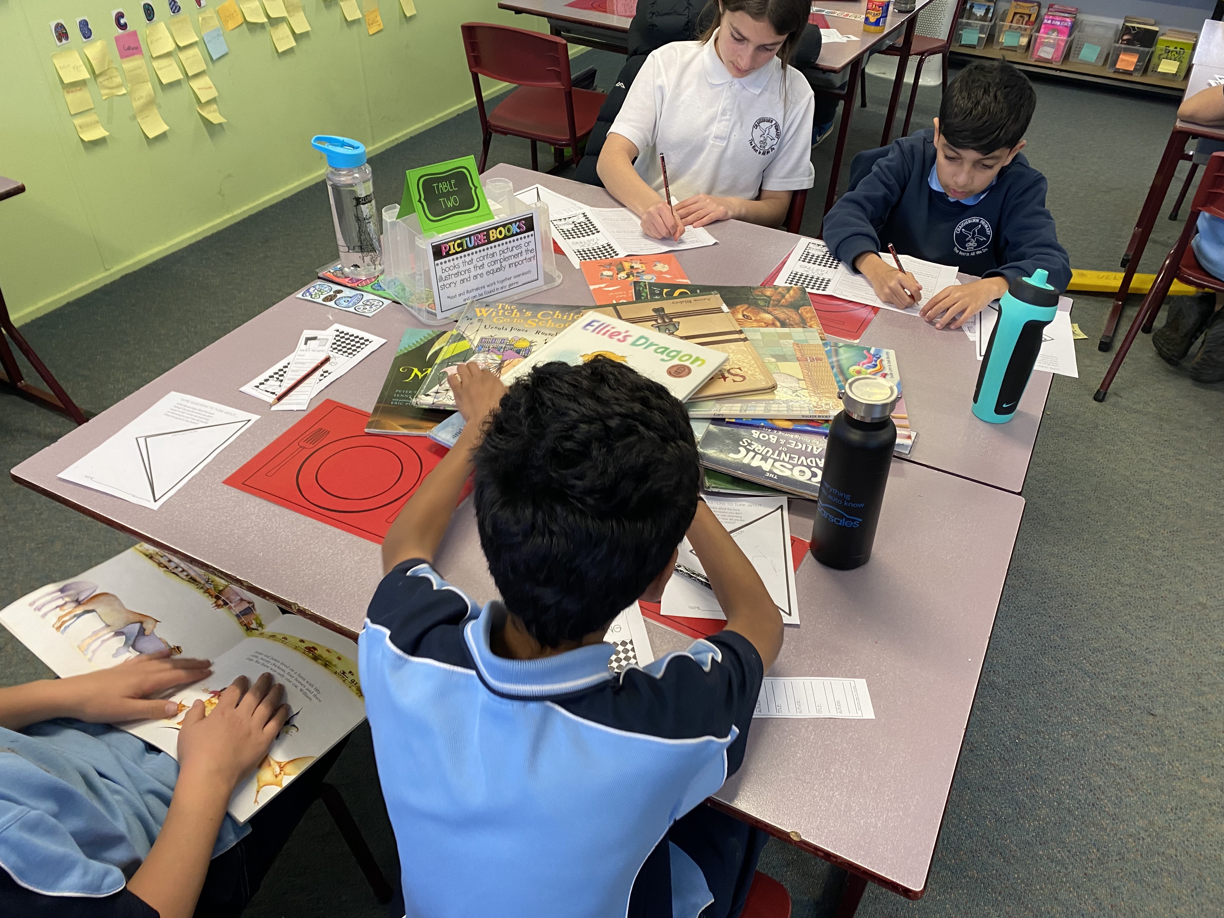 /uploaded_files/media/gallery/1660606493Book tasting 3.jpg